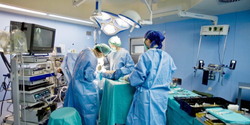 Los pacientes de La Ribera han esperado casi dos meses menos de media para ser operados que los del resto de hospitales públicos