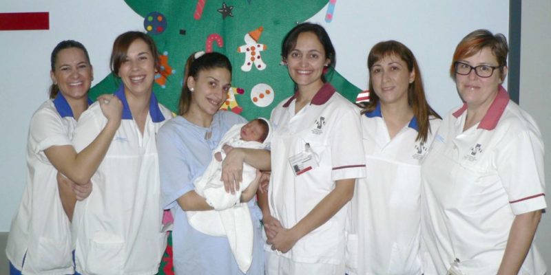 El Hospital Universitario de La Ribera recibe al primer bebé del año 2017