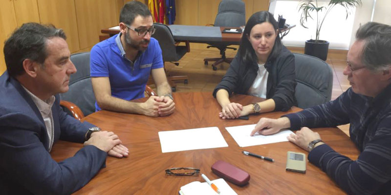 La alcaldesa de Algemesí y el gerente de La Ribera mantienen una nueva reunión para intentar desbloquear el proyecto de ampliación del centro de salud