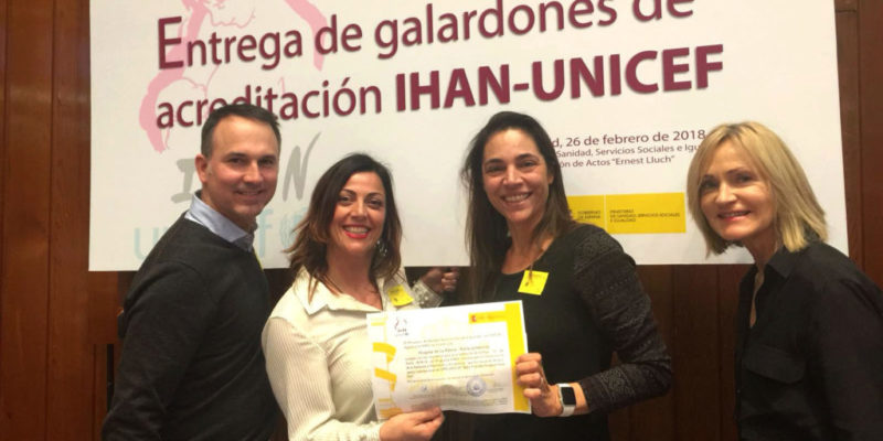 El Hospital de La Ribera ha recibido hoy en el Ministerio de Sanidad la IHAN Fase 1D, la más importante acreditación internacional por su fomento de la lactancia materna