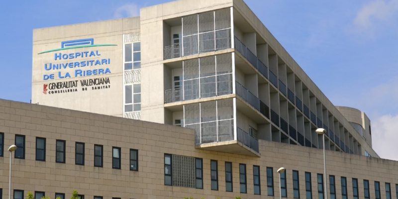 La Conselleria de Sanitat excluye al equipo gestor del Hospital de La Ribera de las reuniones con los profesionales